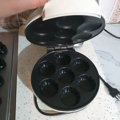 Sandwichera eléctrica B.A.N.I.K. - miniatura 2