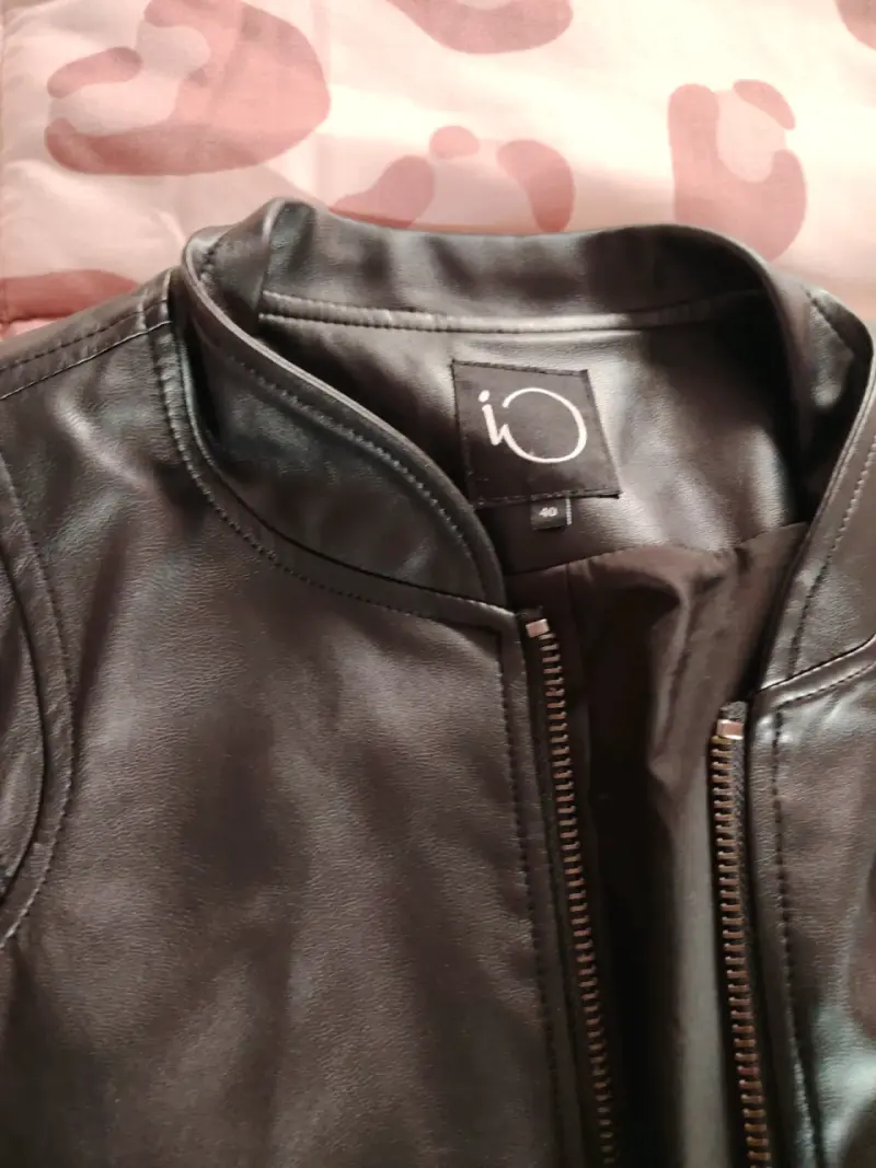 Chaqueta de cuero negra - 2