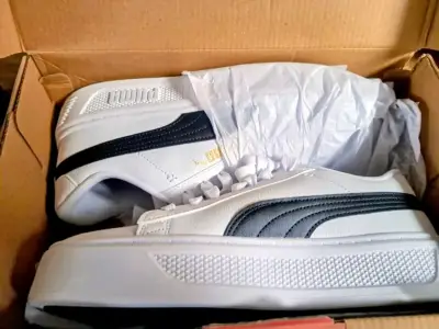 Zapatillas blancas PUMA original nuevas - miniatura 6