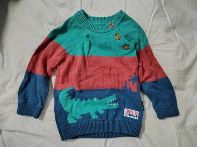 Suéter infantil con cocodrilo - 1