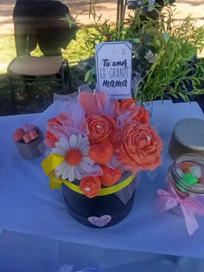 Arreglo de flores para mamá - miniatura 1