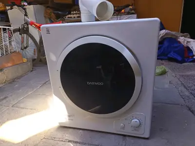 Secadora Daewoo blanca - miniatura 1