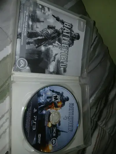 Battlefield 4 PS3 en buen estado - miniatura 3