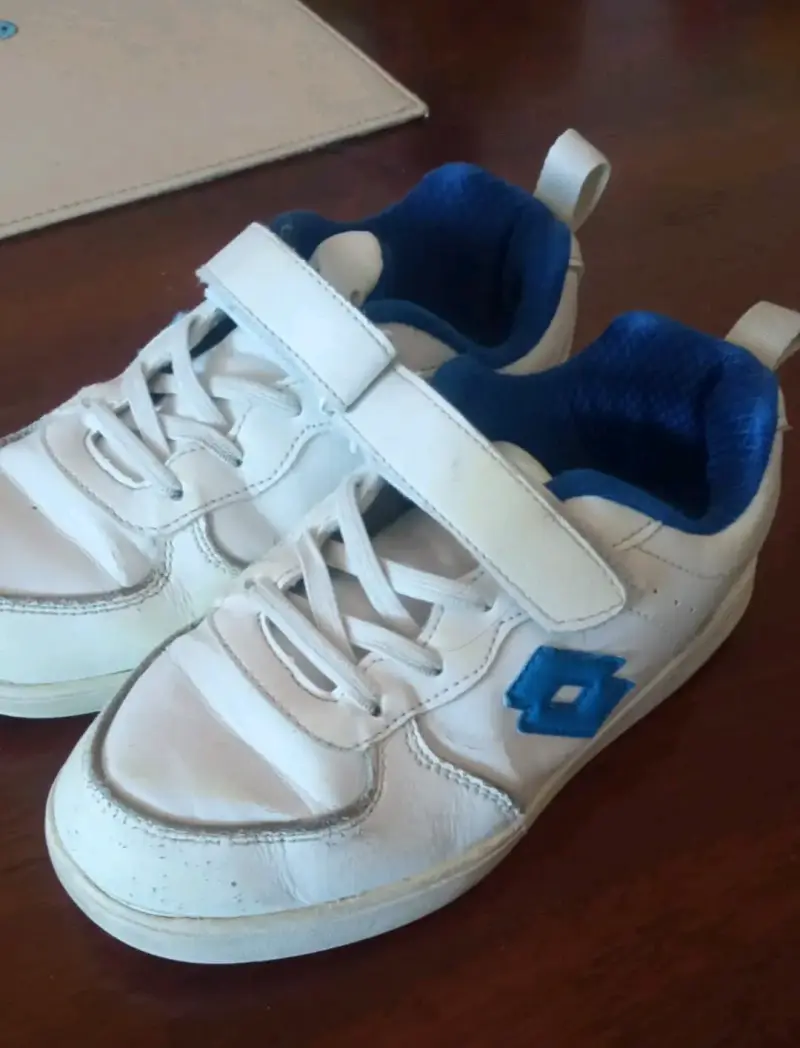 Zapatillas blancas con velcro talla 31 niño