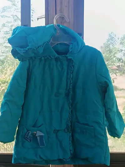 Chaqueta de invierno naranja con capucha - miniatura 3