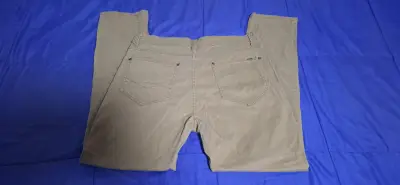 Pantalón beige casual hombre - miniatura 3