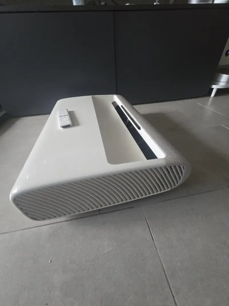 Proyector Samsung The Premiere SP-LPU7DSAX - 4