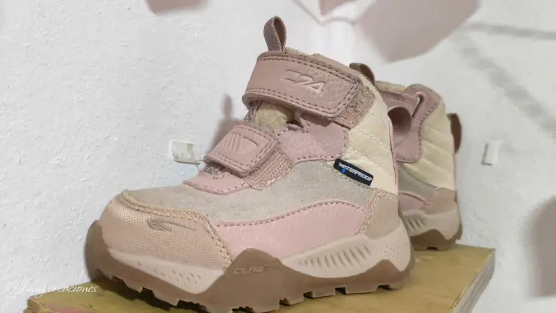Botines impermeables rosa talla infantil - 2