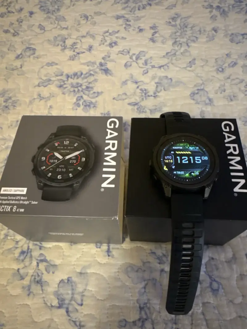 Reloj Garmin Tactix 8 AMOLED - 1