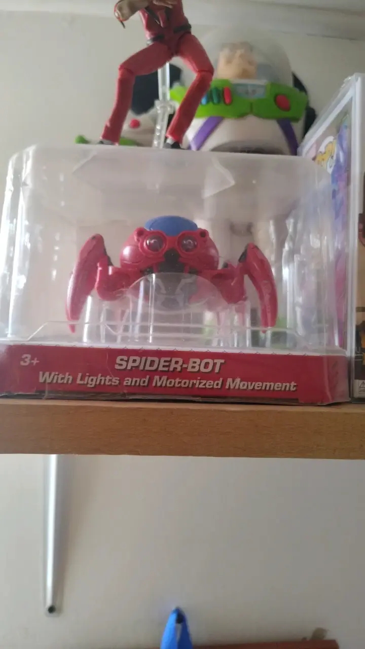 Araña robot con luces
