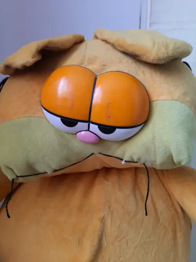 Peluche grande de gato anaranjado - miniatura 2