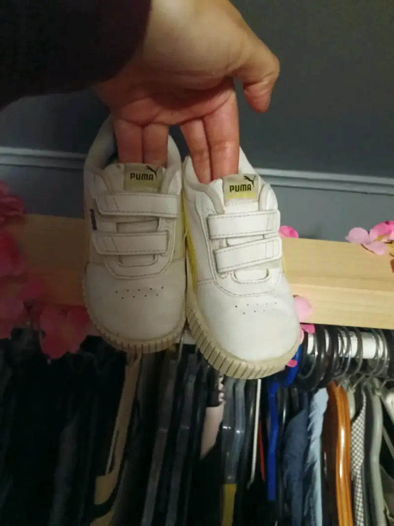 Zapatillas blancas con diseño - 2