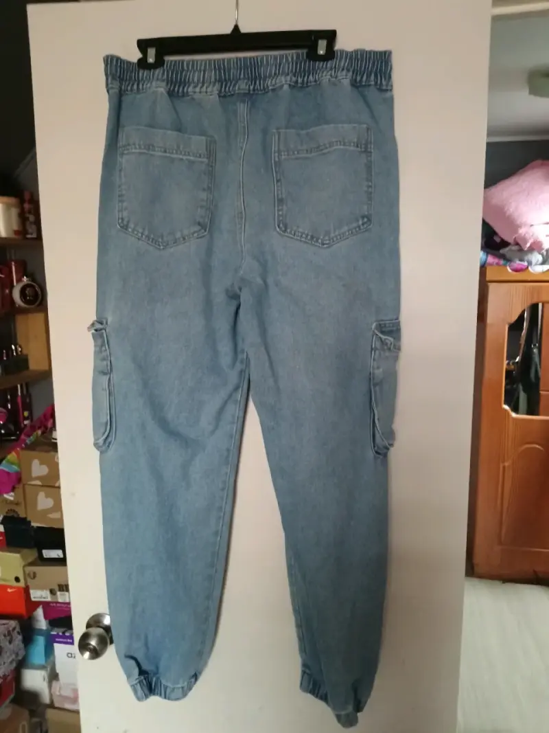 Pantalones cargo de mezclilla - 1