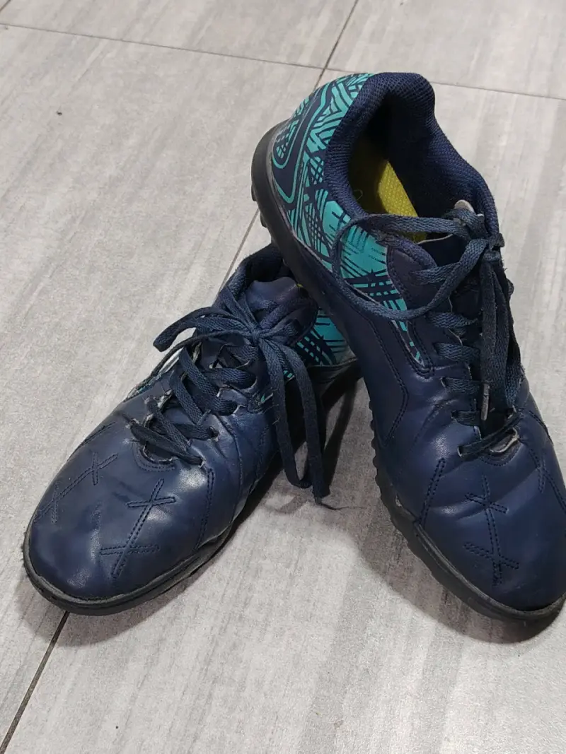 Zapatillas de fútbol Umbro azul marino