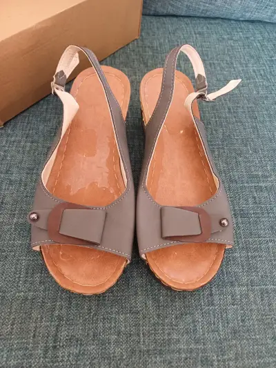 Zapatos planos gris y marrón - miniatura 3