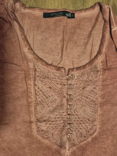 Blusa Umbrale bordada color damasco - miniatura 1