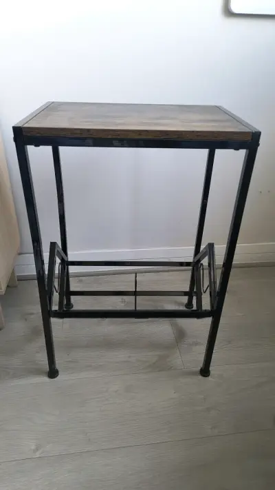Mesa auxiliar para vinilos - miniatura 1