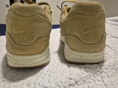 Zapatillas nike beige - miniatura 3