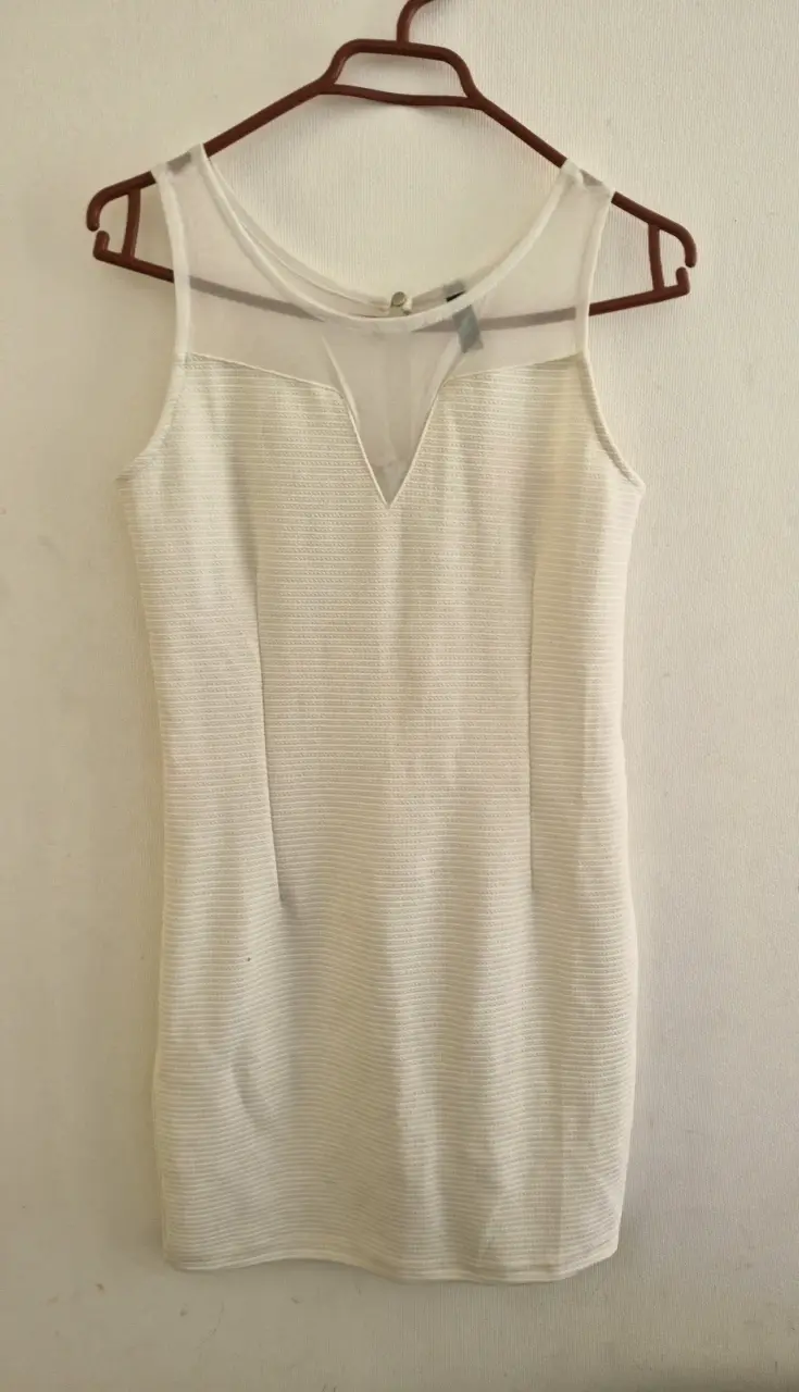 Vestido blanco sin mangas