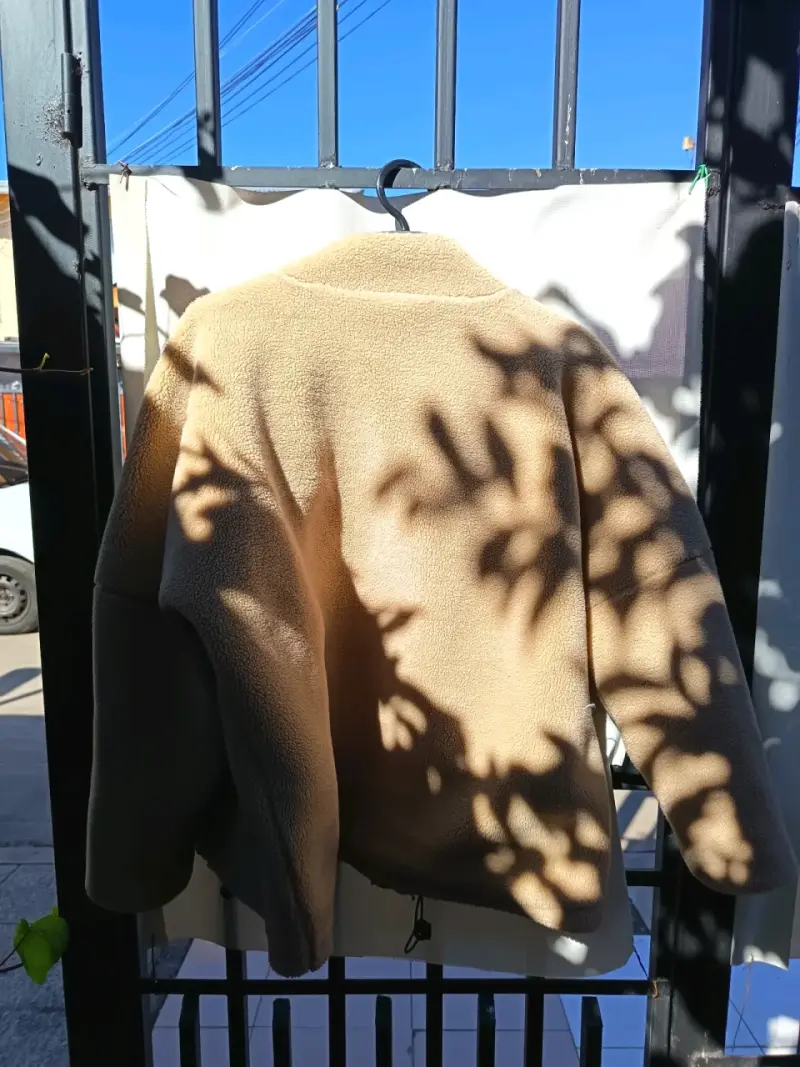 Chaqueta de lana beige - 2