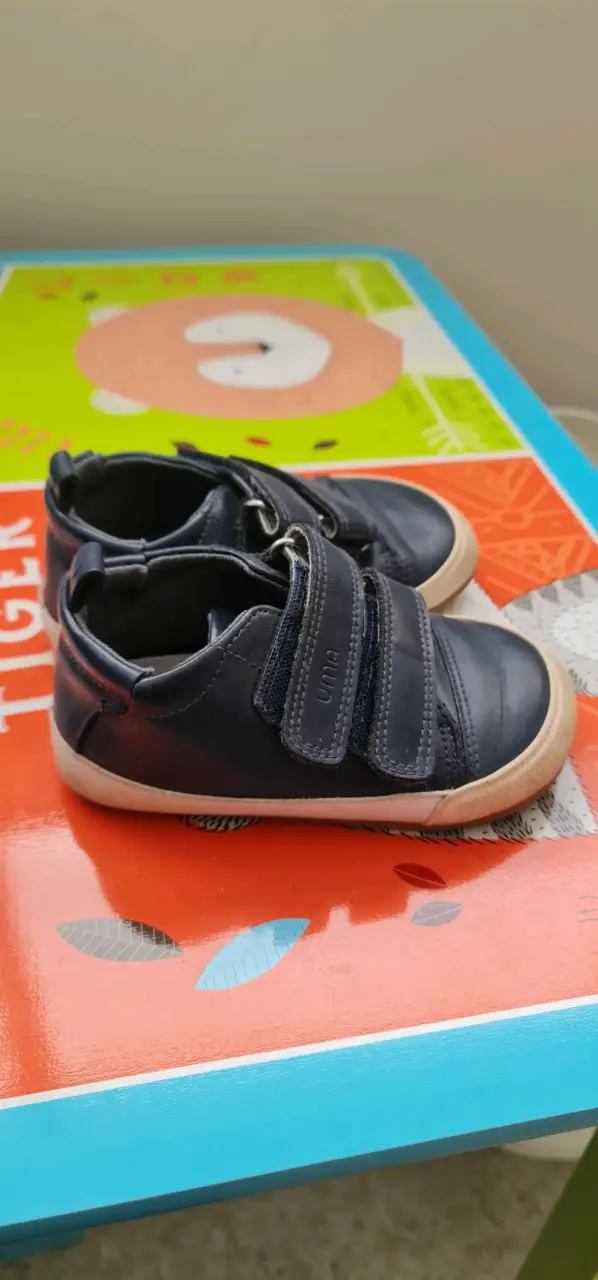 Zapatilla talla 7 UMA Baby para niños azul marino - 1