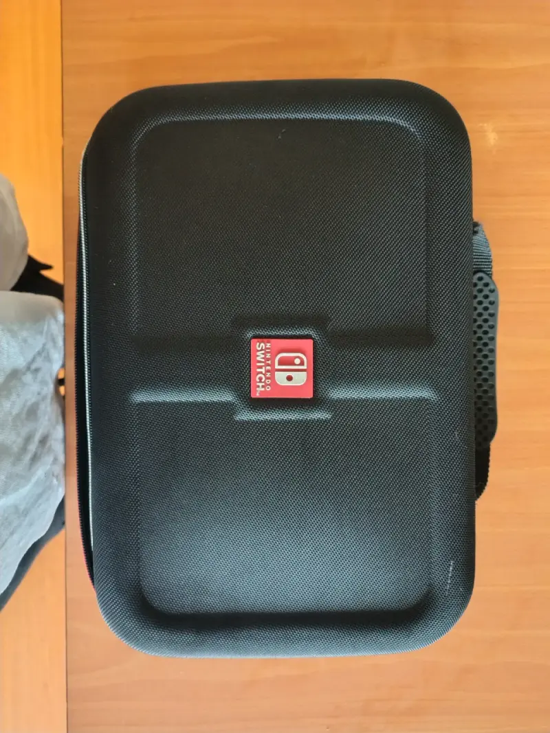 Consola Nintendo Switch con accesorios - 3