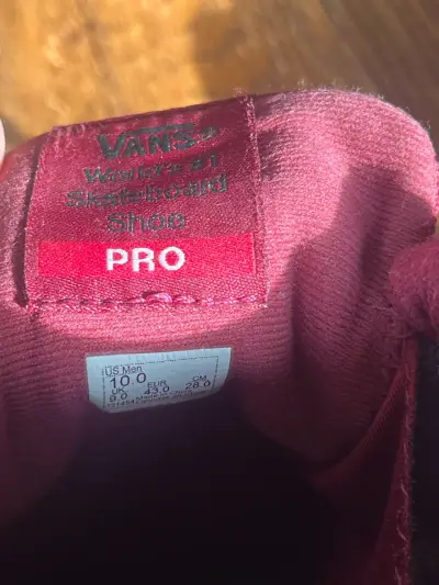 Zapatillas Vans burdeo y líneas blancas - miniatura 5