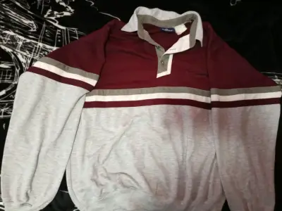 polera/camiseta con cuello - miniatura 1