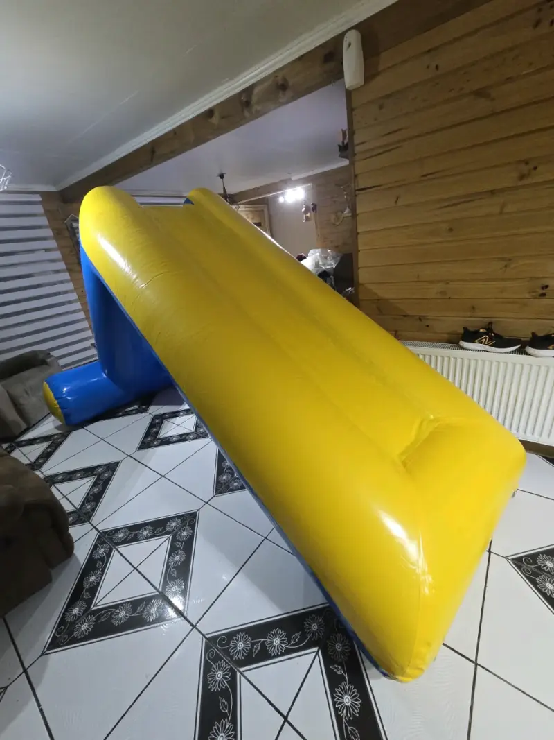 Tobogán inflable amarillo - 1