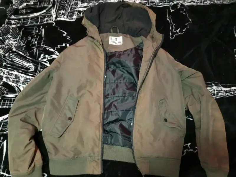 Chaqueta verde con gorro