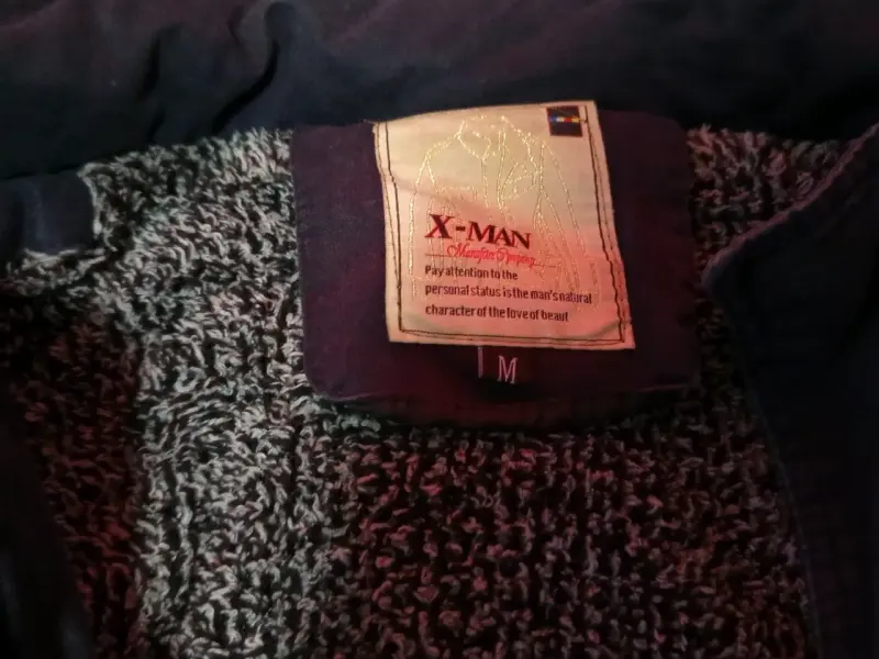 Chaqueta azul con capucha - 2