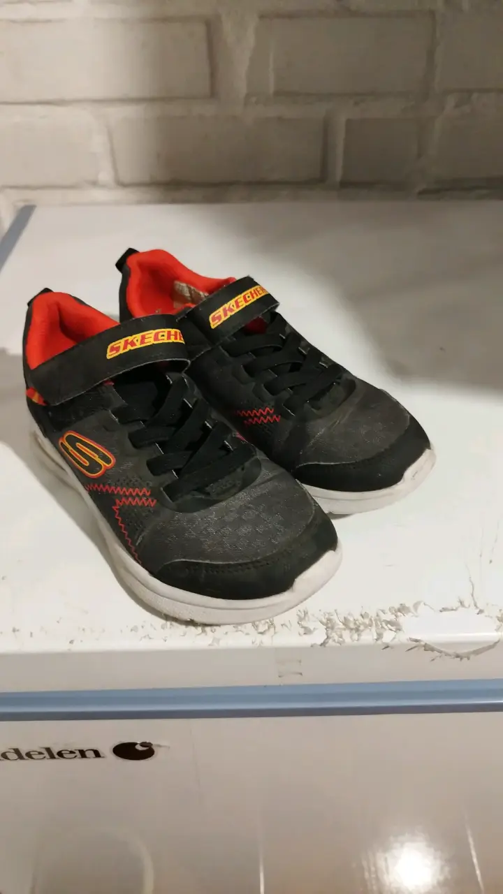 Zapatillas deportivas negras Skechers - 2