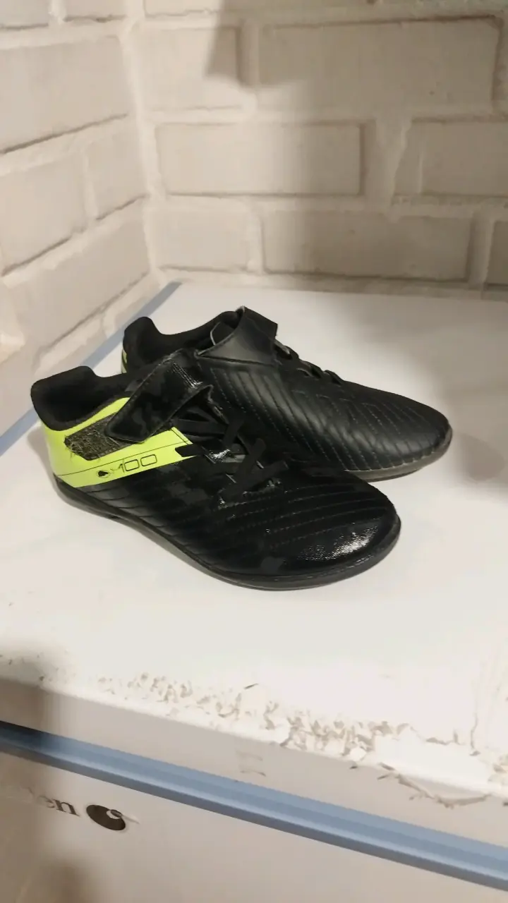 Zapatillas deportivas negro y amarillo - 2