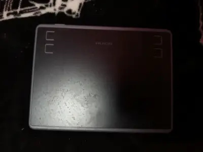 Tablet gráfica Huion negra - miniatura 1