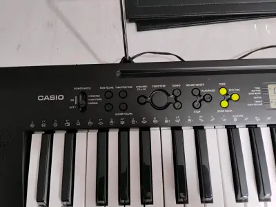 Teclado Casio CTK-245 con funda - miniatura 3