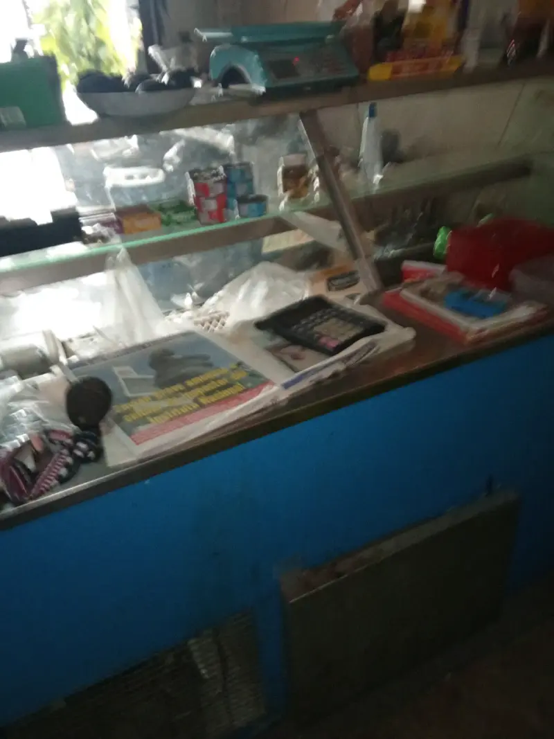 Mostrador de vidrio para tienda - 5