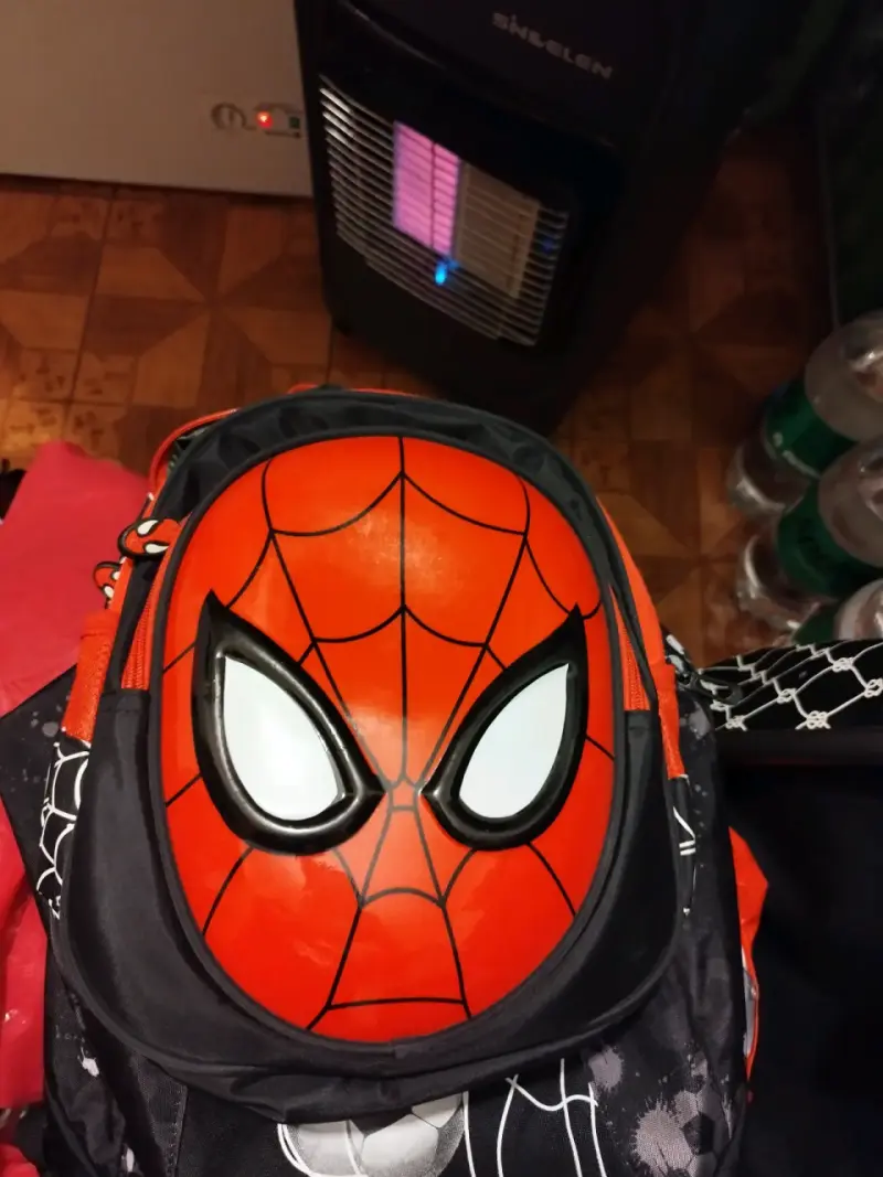 Mochila infantil de superhéroe - 1