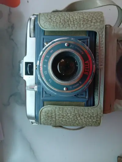 Cámara vintage Bella - miniatura 1