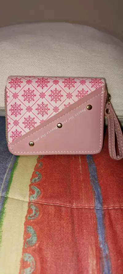 Monedero rosa con diseño navideño - miniatura 1