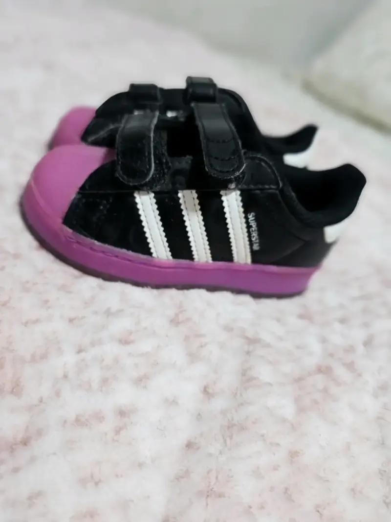 Zapatillas Adidas negras y moradas - 4
