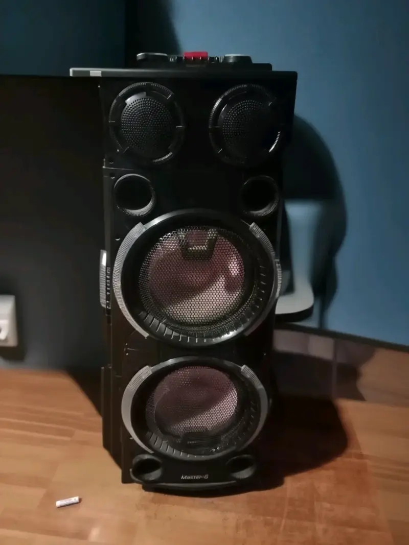 Parlante activo Master-G Ultra - 2
