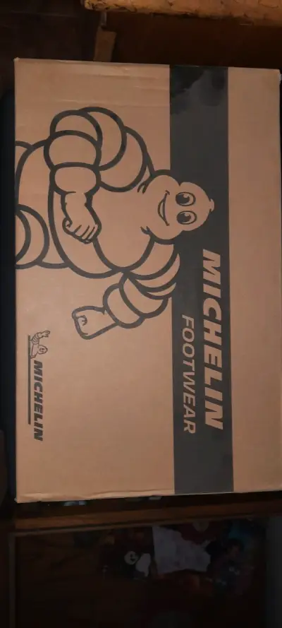 Zapatillas michelin blancas con detalles verdes - miniatura 4