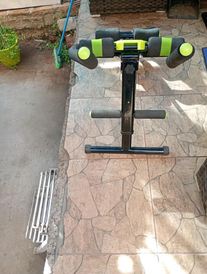Máquina de ejercicios Blu Fit - 2
