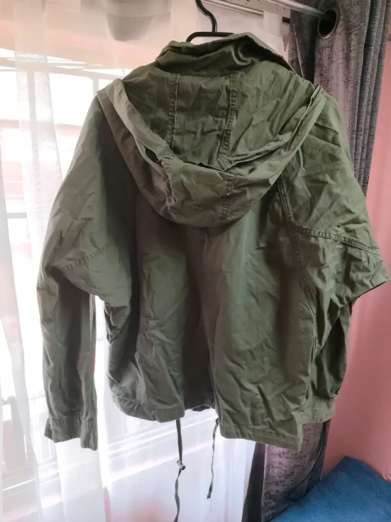 Parka verde con capucha - 3
