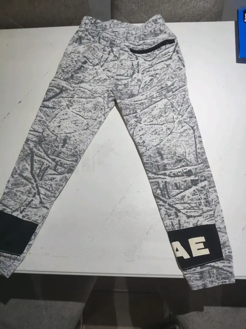 Pantalones deportivos grises estampados talla xs - 2