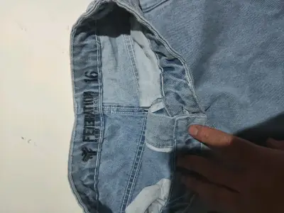 Shorts de mezclilla azul claro - miniatura 3