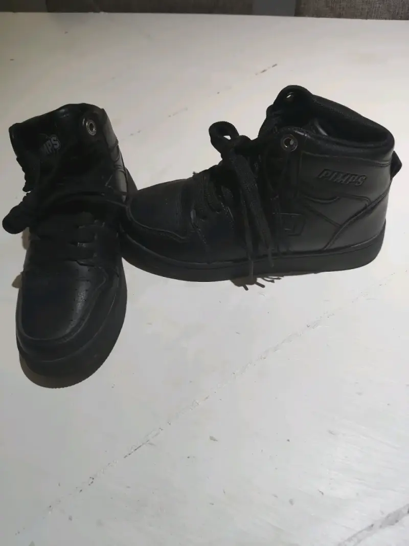 Zapatillas negras deportivas - 3