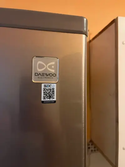 Refrigerador Daewoo plateado - miniatura 1