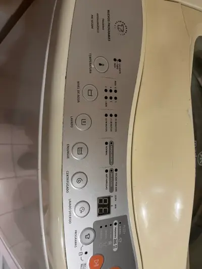 Lavadora automática blanca maderas 10 kg - miniatura 3