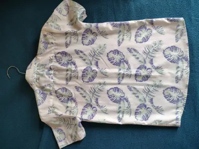 Camisa estampada de hojas tropicales - miniatura 2